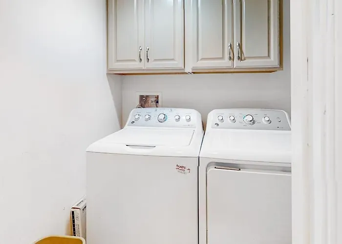 Holiday home Oceanfront With Free Wifi Shared Pool & Hot Tub Ocean View Ac Private Washer & Dryer Ocean City